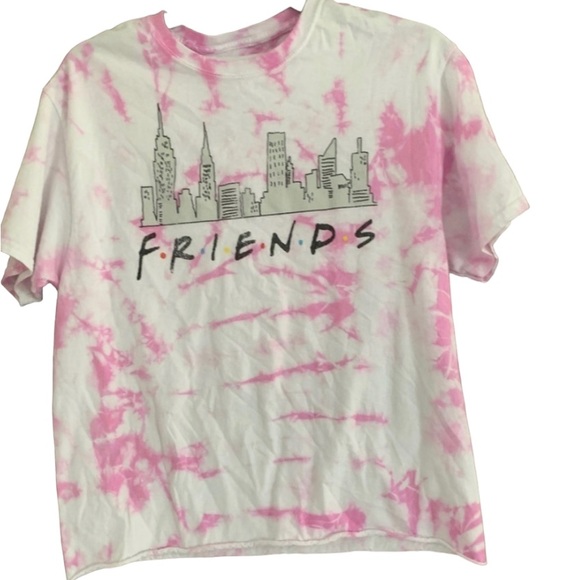 FRIENDS Tops - Junior’s Friends Tee Shirt Size M